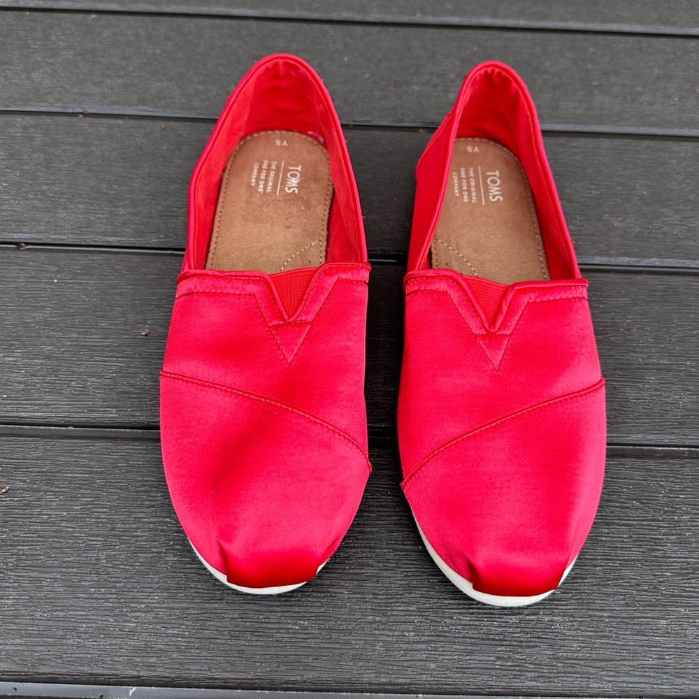 Toms Satin Red Youth Alpargata. Sz.Y5 (W 7US) - Picture 5 of 8
